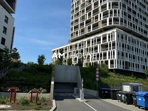 Pronájem garážového stání, Praha - Modřany, Mezi vodami, 12 m2