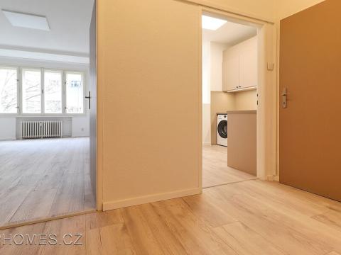 Pronájem bytu 2+kk, Praha - Karlín, Thámova, 47 m2
