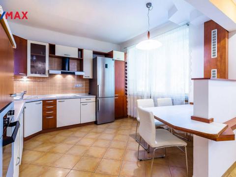Prodej bytu 4+1, Ostrava - Poruba, Čkalovova, 138 m2