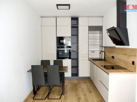 Pronájem bytu 2+kk, Praha, Štěchovická, 56 m2