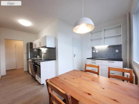 Pronájem bytu 3+1, Praha - Hostivař, plukovníka Mráze, 69 m2
