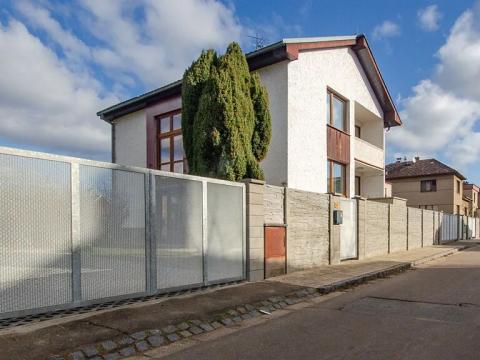 Pronájem bytu 3+1, Poděbrady, Šeříková, 76 m2