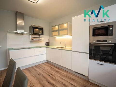 Prodej bytu 4+1, Karlovy Vary, Vodárenská, 100 m2