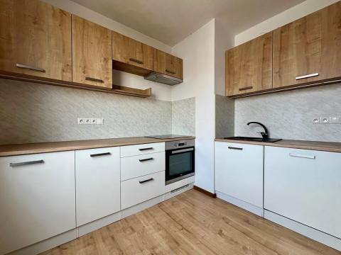 Prodej bytu 4+kk, Praha - Černý Most, Kpt. Stránského, 66 m2