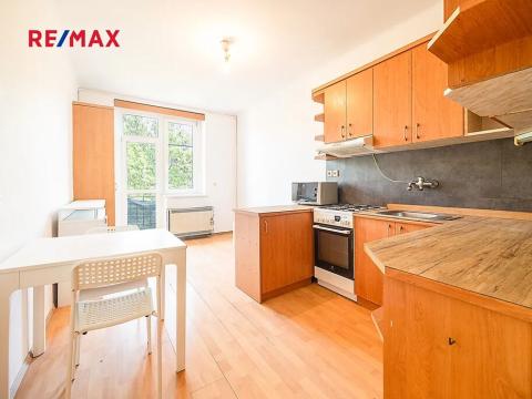 Pronájem bytu 2+kk, Praha - Strašnice, Kralická, 38 m2