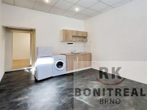Pronájem bytu 2+kk, Brno, Dukelská třída, 28 m2