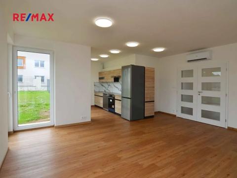 Pronájem bytu 4+kk, Úhonice, Otakara Kádnera, 106 m2