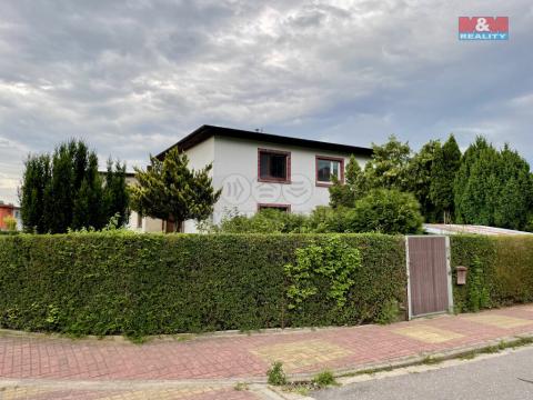 Prodej rodinného domu, Rybitví, Čapkova, 85 m2