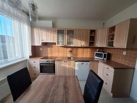 Prodej bytu 3+1, Račice-Pístovice, 68 m2