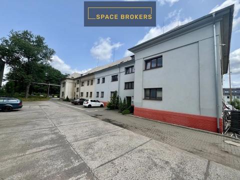 Pronájem skladu, Pardubice, 400 m2