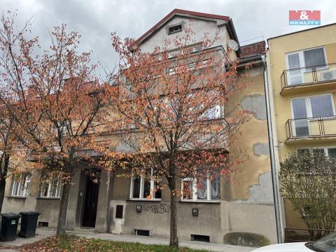 Pronájem bytu 2+1, Pardubice - Bílé Předměstí, Na Bukovině, 60 m2