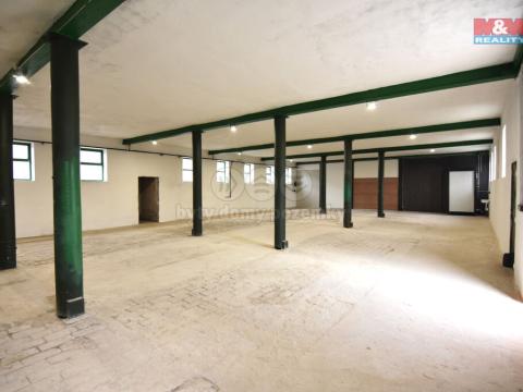 Pronájem výrobních prostor, Čečelice, Družstevní, 250 m2