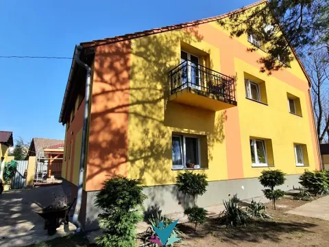 Prodej rodinného domu, Dubí, 370 m2