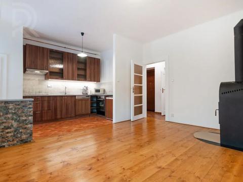 Pronájem bytu 2+kk, Praha - Podolí, Jeremenkova, 63 m2
