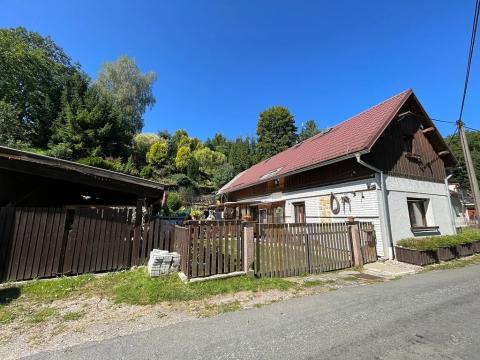 Prodej rodinného domu, Sezemice, 200 m2