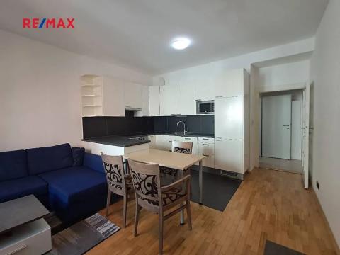 Pronájem bytu 2+kk, Praha - Strašnice, Nad Primaskou, 54 m2