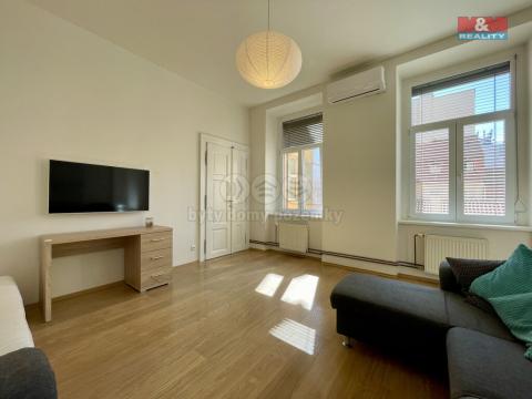 Pronájem bytu 2+1, Praha, Spálená, 73 m2