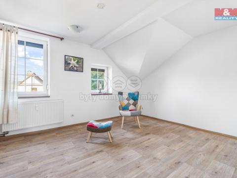Prodej bytu 1+kk, Mladé Buky, 25 m2