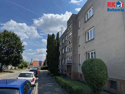 Pronájem bytu 3+1, Dobrovice, Družstevní, 85 m2