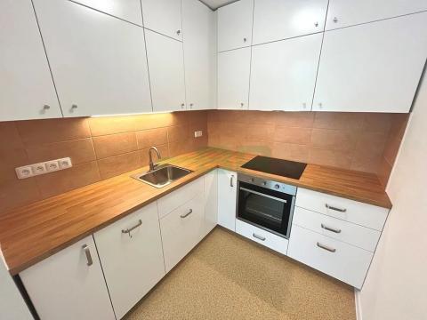 Pronájem bytu 2+kk, Praha - Ruzyně, Smolíkova, 39 m2