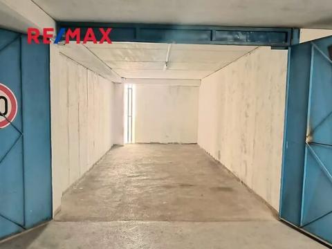 Pronájem garážového stání, Praha - Stodůlky, Pavrovského, 18 m2