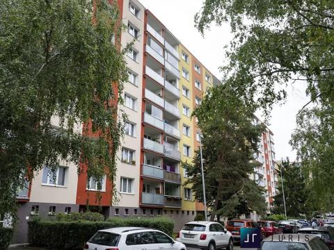 Prodej bytu 2+1, Praha - Kamýk, Zárubova, 61 m2