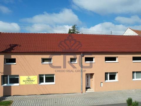 Prodej rodinného domu, Vážany, 320 m2