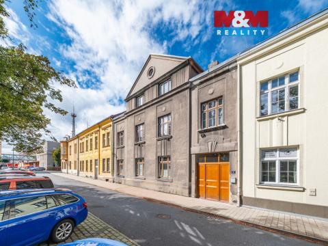 Prodej bytu 2+kk, Kladno, nám. Edvarda Beneše, 56 m2