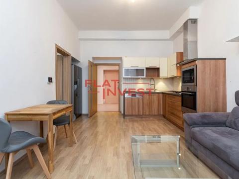 Pronájem bytu 2+kk, Praha - Vršovice, Vršovická, 54 m2