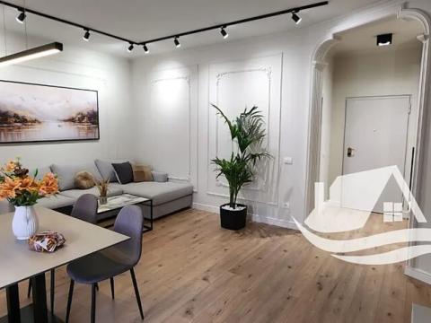 Prodej bytu 3+kk, Drač, Albánie, 83 m2
