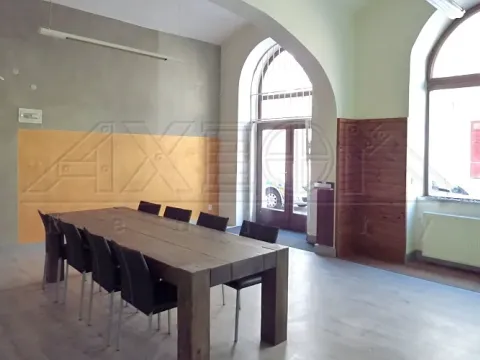 Pronájem obchodního prostoru, Praha - Nové Město, Rumunská, 59 m2