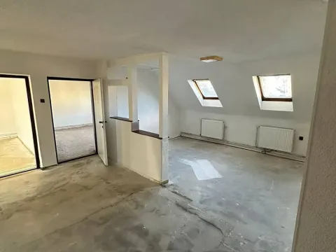 Prodej bytu 3+1, Ostrava, K Jezeru, 85 m2