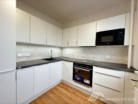 Pronájem bytu 1+1, Zlín, Potoky, 37 m2