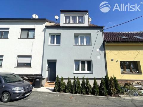 Prodej rodinného domu, Brno, Vzhledná, 166 m2