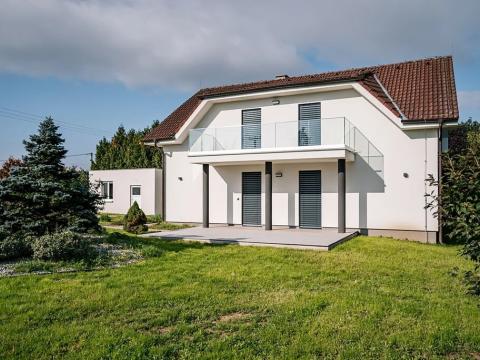 Prodej rodinného domu, Dolní Břežany, 150 m2
