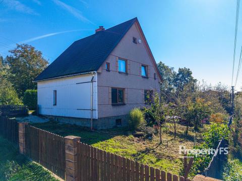 Prodej rodinného domu, Hrádek, 200 m2