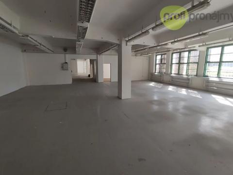 Pronájem skladu, Zlín, Šedesátá, 100 m2