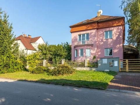 Prodej vily, Praha - Modřany, Rozvodova, 326 m2