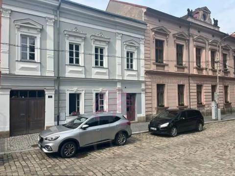 Pronájem obchodního prostoru, Kostelec nad Černými lesy, náměstí Smiřických, 70 m2