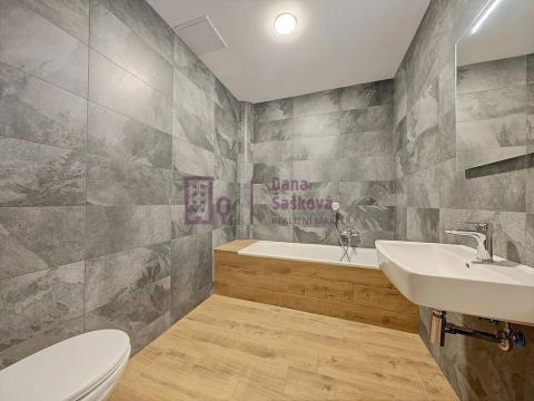 Pronájem bytu 1+kk, Jindřichův Hradec, Nádražní, 43 m2