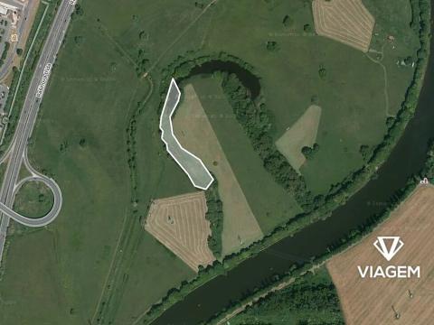 Prodej podílu pole, Hradec Králové, 1004 m2