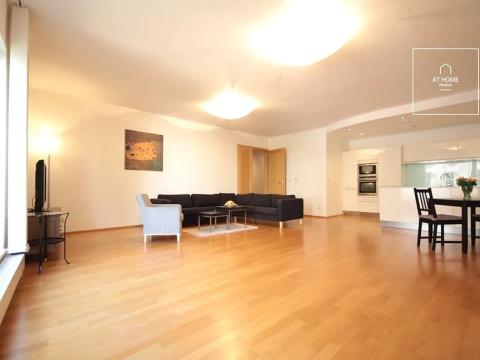 Pronájem bytu 4+kk, Praha - Nové Město, Senovážné náměstí, 130 m2