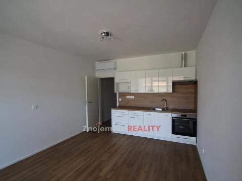 Pronájem bytu 1+kk, Znojmo, Jarošova, 29 m2