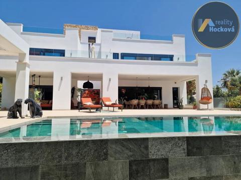 Prodej vily, Marbella, Španělsko, 552 m2