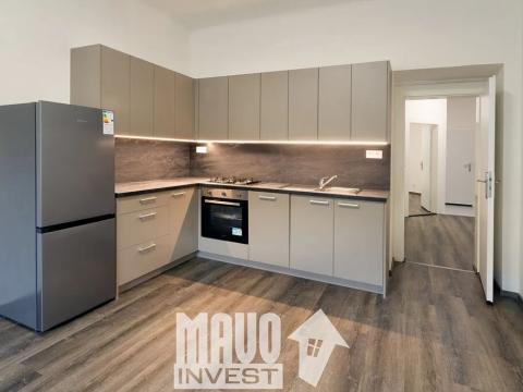 Prodej bytu 3+kk, Praha - Karlín, U invalidovny, 71 m2