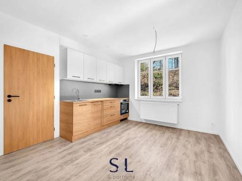 Pronájem bytu 2+kk, Jablonec nad Nisou, Opletalova, 42 m2