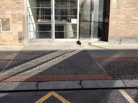 Pronájem garážového stání, Praha - Holešovice, U Pergamenky, 10 m2