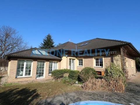 Pronájem rodinného domu, Praha - Koloděje, Kvasinská, 200 m2