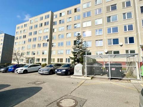 Pronájem bytu 2+kk, Praha - Hloubětín, Kardašovská, 44 m2