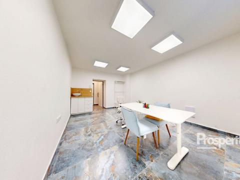 Pronájem komerční, Ústí nad Labem - Ústí nad Labem-centrum, Masarykova, 18 m2